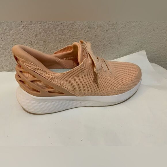 KIZIK Shoes - Kizik Athens Peaches N' Cream Pink Standard Hands-Free Shoes Womens 9.5 Men’s 8